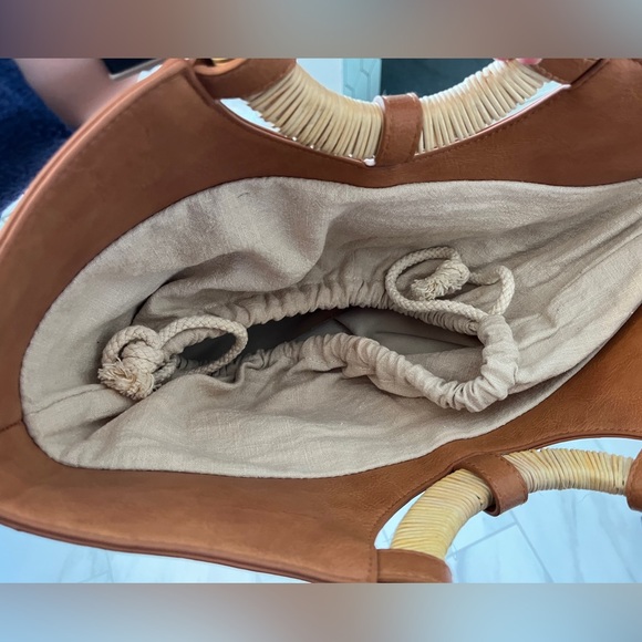 Women’s shoulder bag straw brown tan round handle cinch close universal thread - Picture 8 of 11